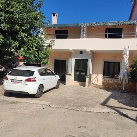 Apartments Ivana Loviste Exterior photo