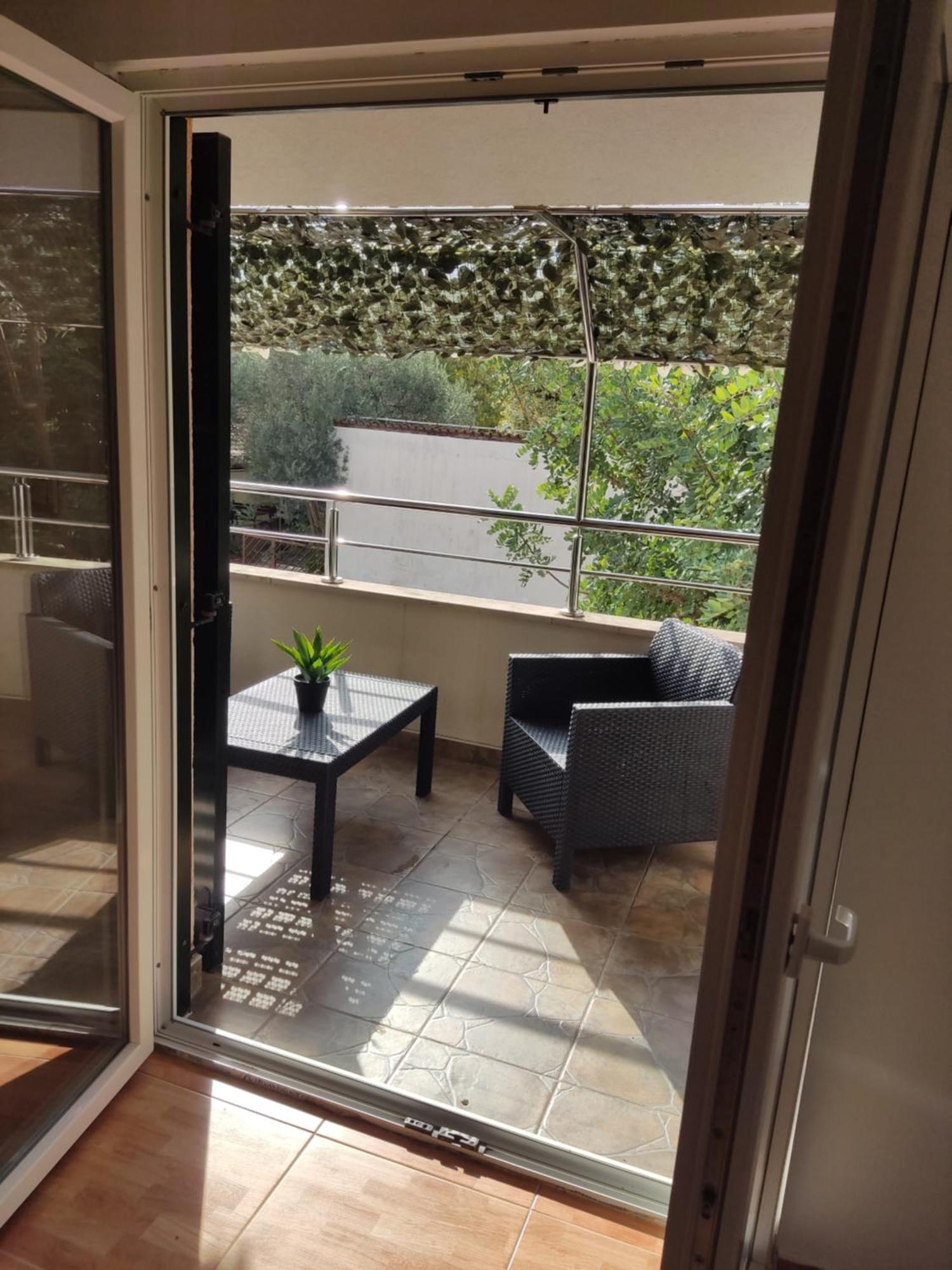 Apartments Ivana Loviste Exterior photo